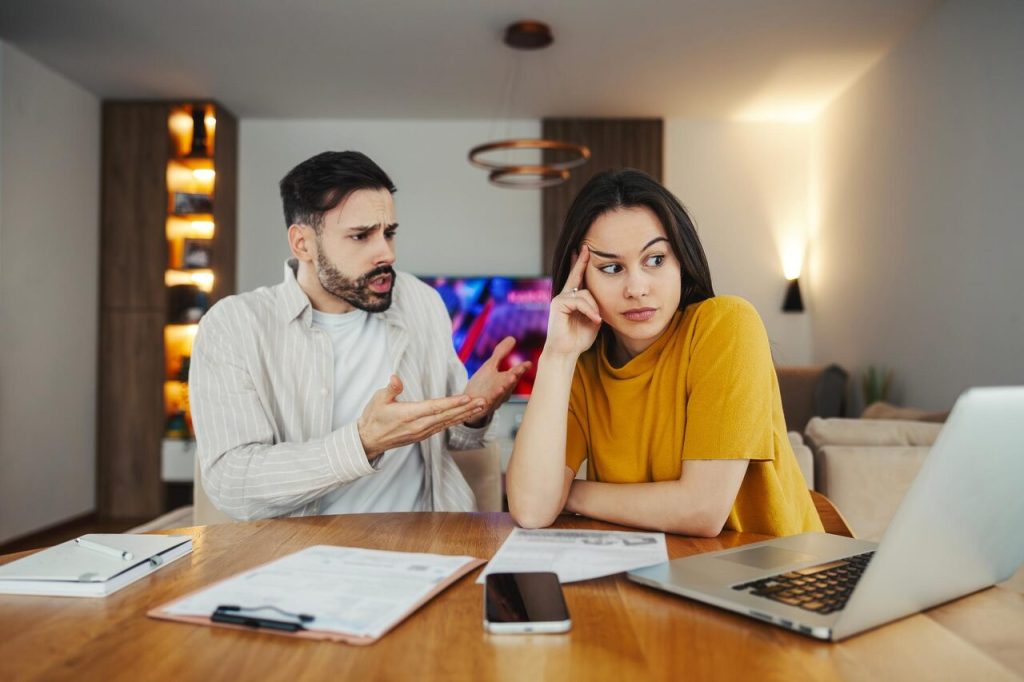 Bi kịch trước hôn nhân khi chồng sắp cưới thua lỗ vì tiền ảo缩略图