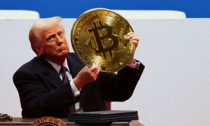 Trump Media lỗ hơn 400 triệu USD vì “ôm đỉnh” Bitcoin缩略图