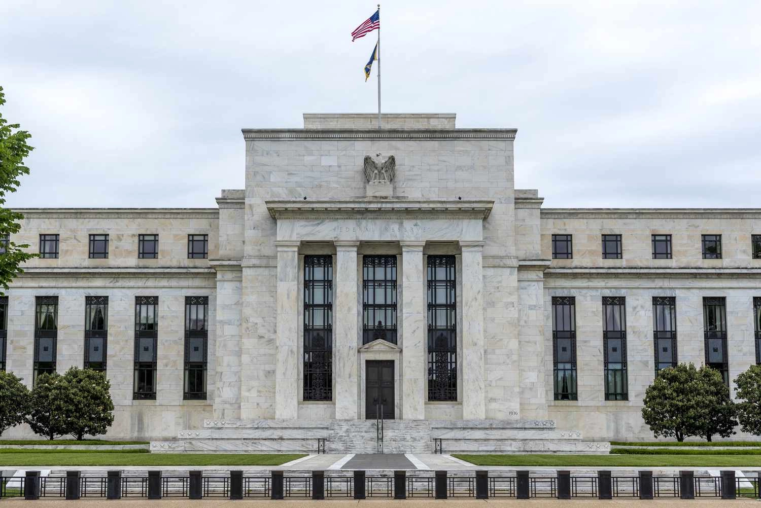 Fed muốn mở “cửa phụ” cho crypto vào hệ thống USD, Phố Wall lập tức phản đối缩略图