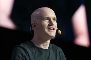 CEO Coinbase: Crypto không cần chạy theo AI缩略图