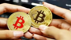 Benjamin Cowen cảnh báo Bitcoin đang ở vùng cực kỳ quan trọng, mắc kẹt giữa “hai làn đạn”缩略图