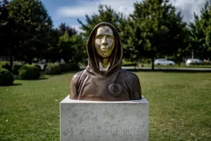 Satoshi Nakamoto đã cảnh báo về mối đe dọa lượng tử với Bitcoin từ 16 năm trước, nhưng gần như không ai để ý缩略图