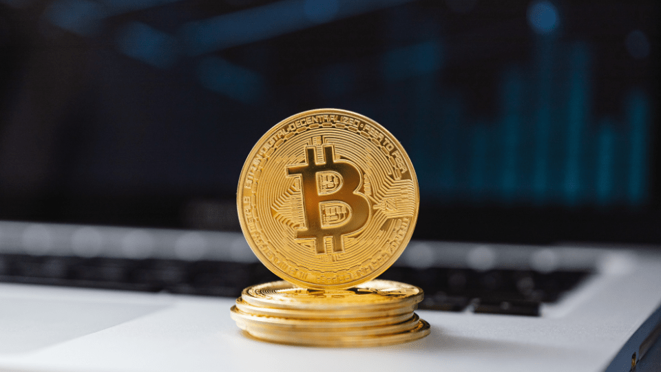 Chỉ đầu tư 2% Bitcoin rồi để đó, nhà đầu tư Fundstrat giờ sở hữu hơn 85% danh mục BTC缩略图